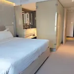 Golden Tulip El Mechtel