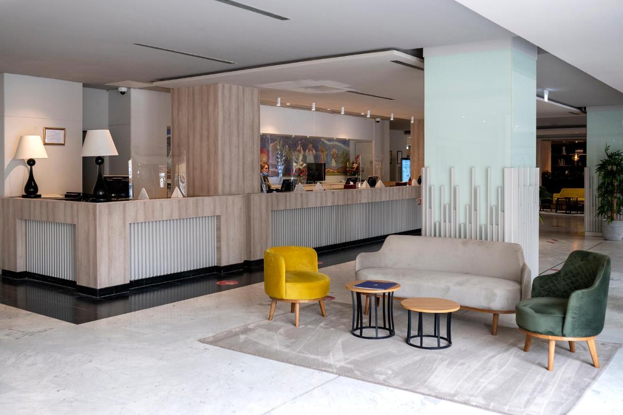 Golden Tulip El Mechtel Hotel