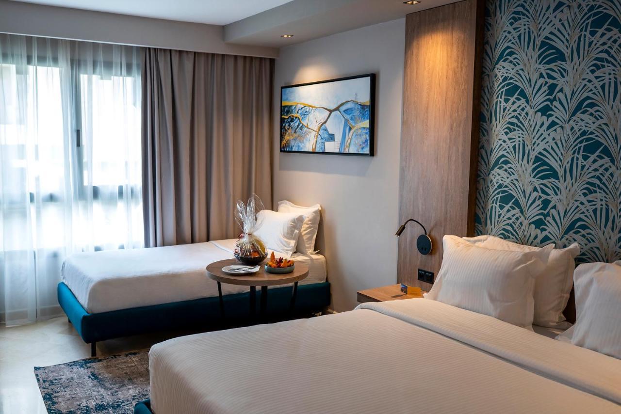 Hotel Golden Tulip El Mechtel 4*