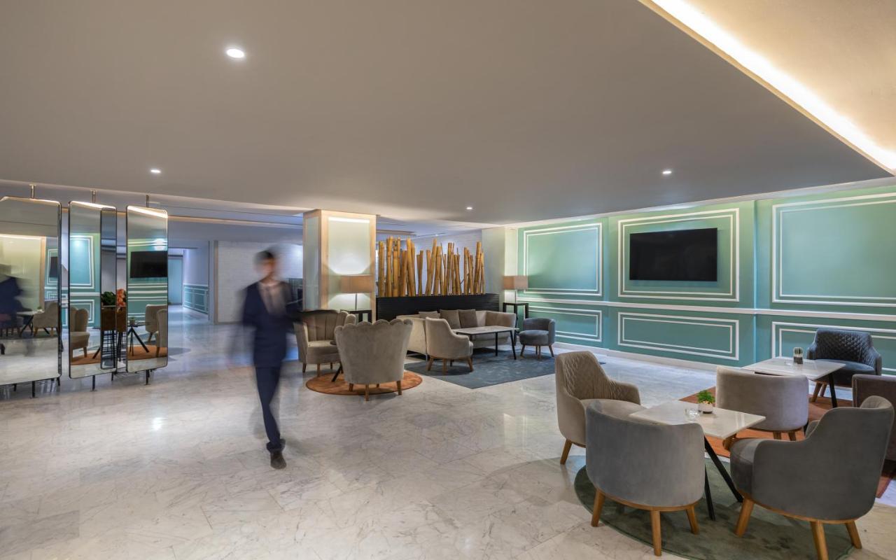 Golden Tulip El Mechtel