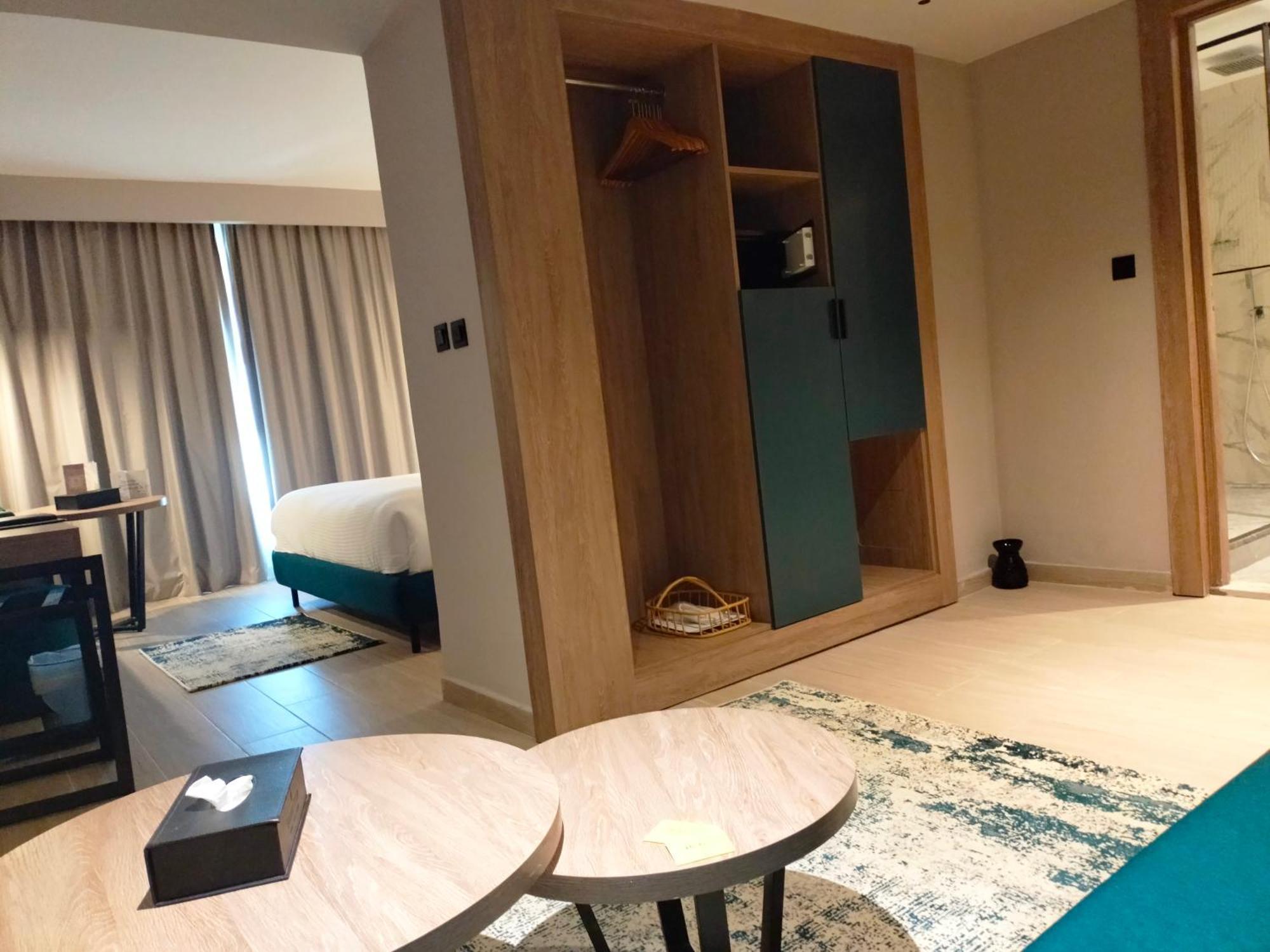 Hotel Golden Tulip El Mechtel 4*
