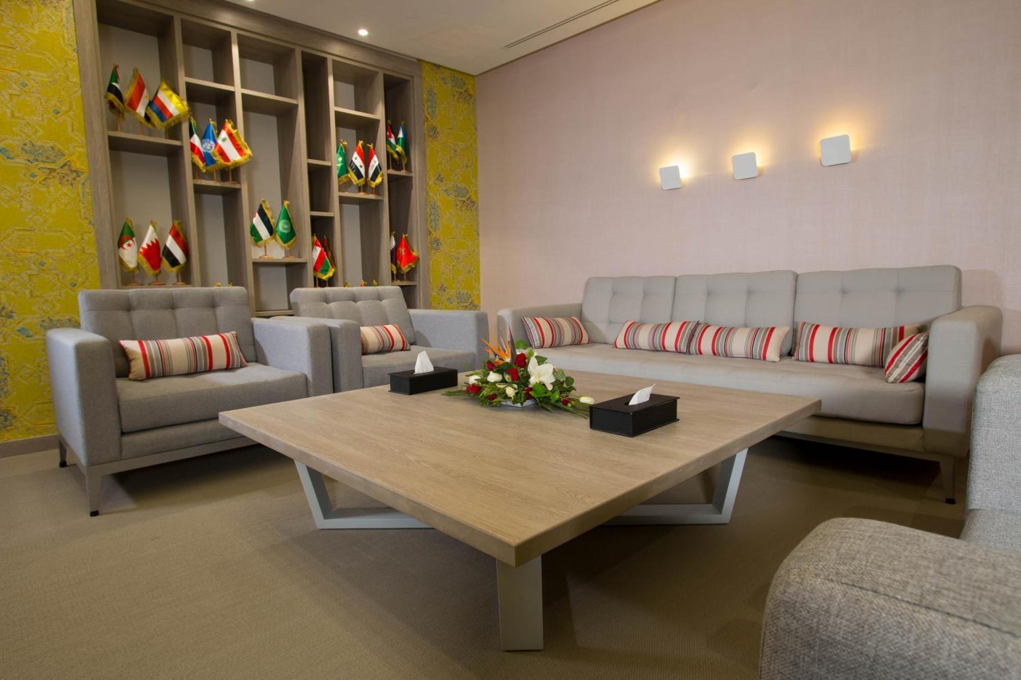 Hotel Golden Tulip El Mechtel 4*
