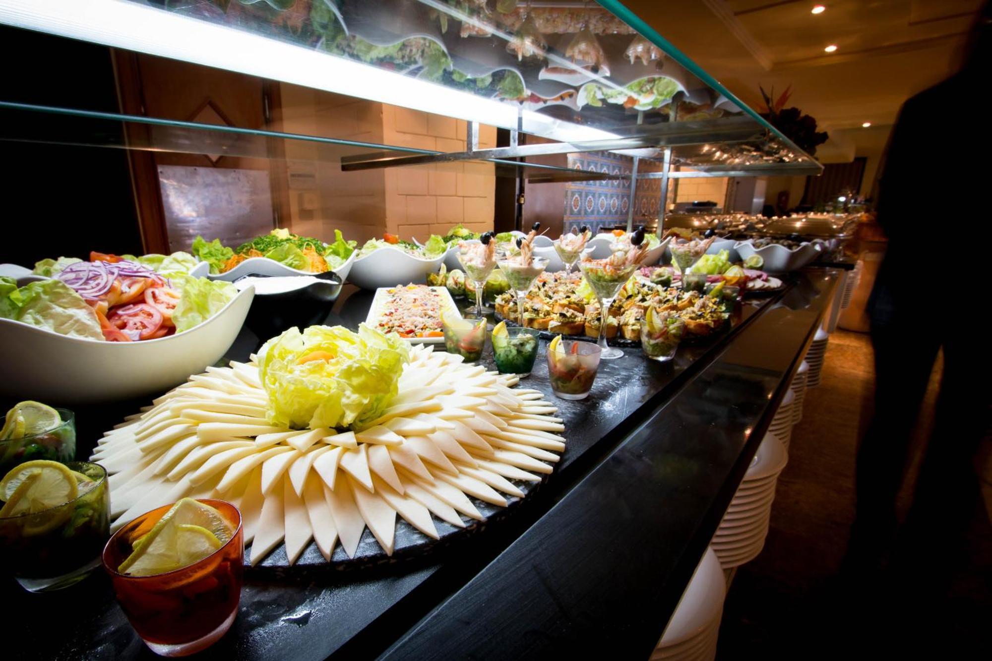 Hotel Golden Tulip El Mechtel 4*